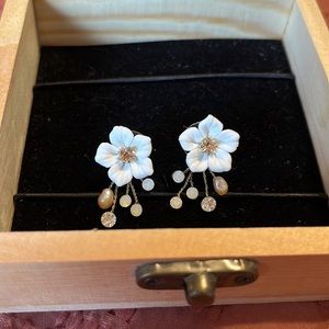 Anthropologie BHLDN Bridal Flower Earrings NWOT